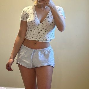 🌸10 for $25🌸 brandy melville floral top